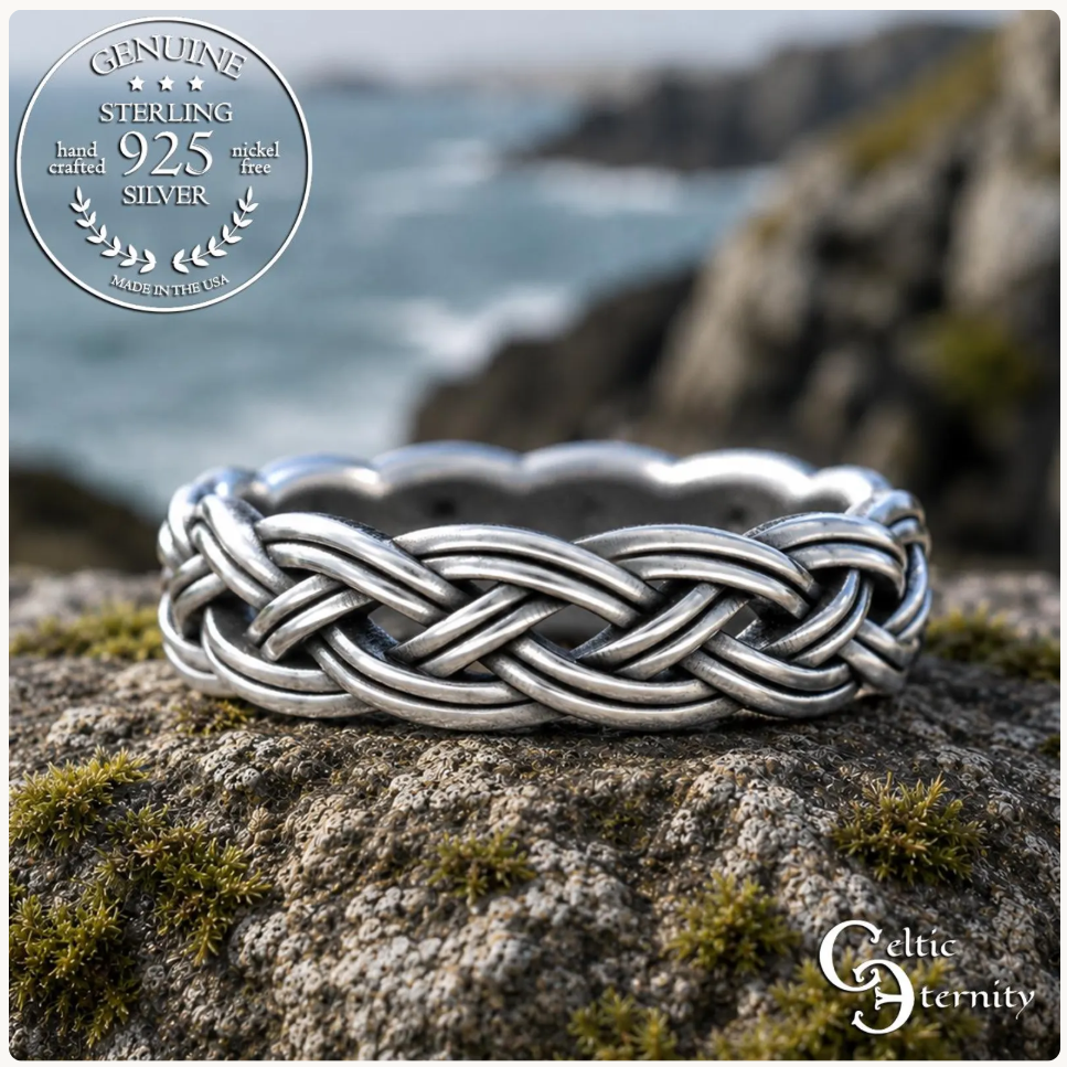 Woman's Sterling Silver Celtic Double Knot Wedding Band, 2146