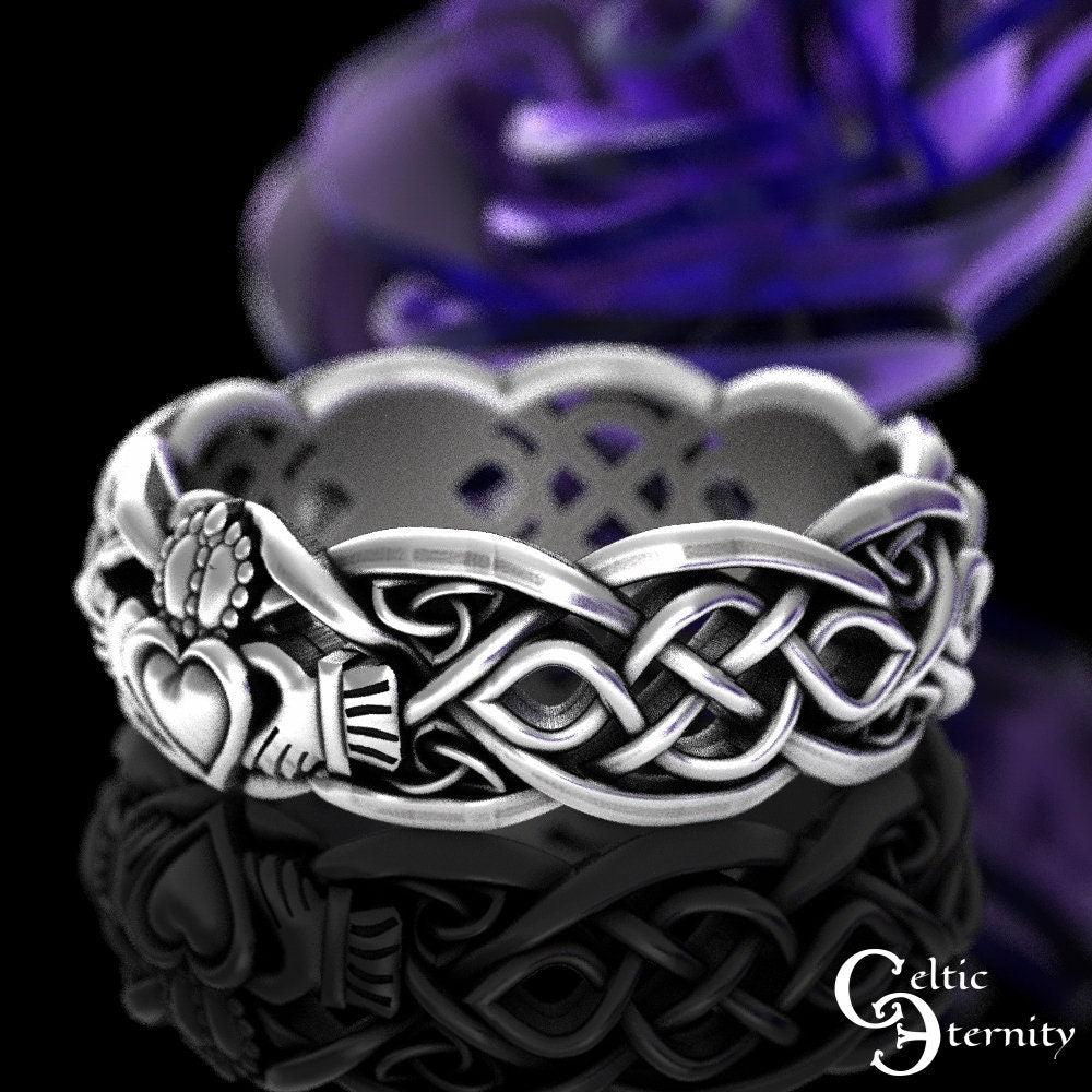 Sterling Silver Claddagh Ring, Modern Claddagh Wedding Ring, Celtic Knot Silver Heart Ring, Irish Love Ring, Claddagh Ring, Handfasting 1683