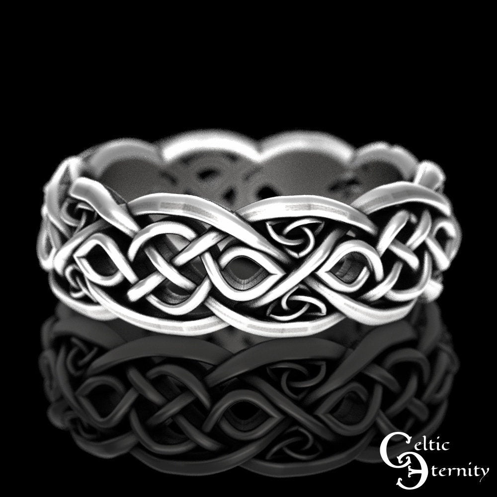 Sterling Silver Claddagh Ring, Modern Claddagh Wedding Ring, Celtic Knot Silver Heart Ring, Irish Love Ring, Claddagh Ring, Handfasting 1683